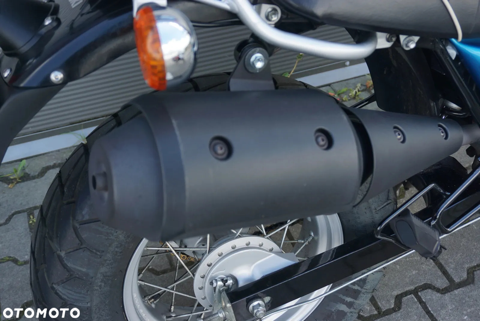 Suzuki RV - 13