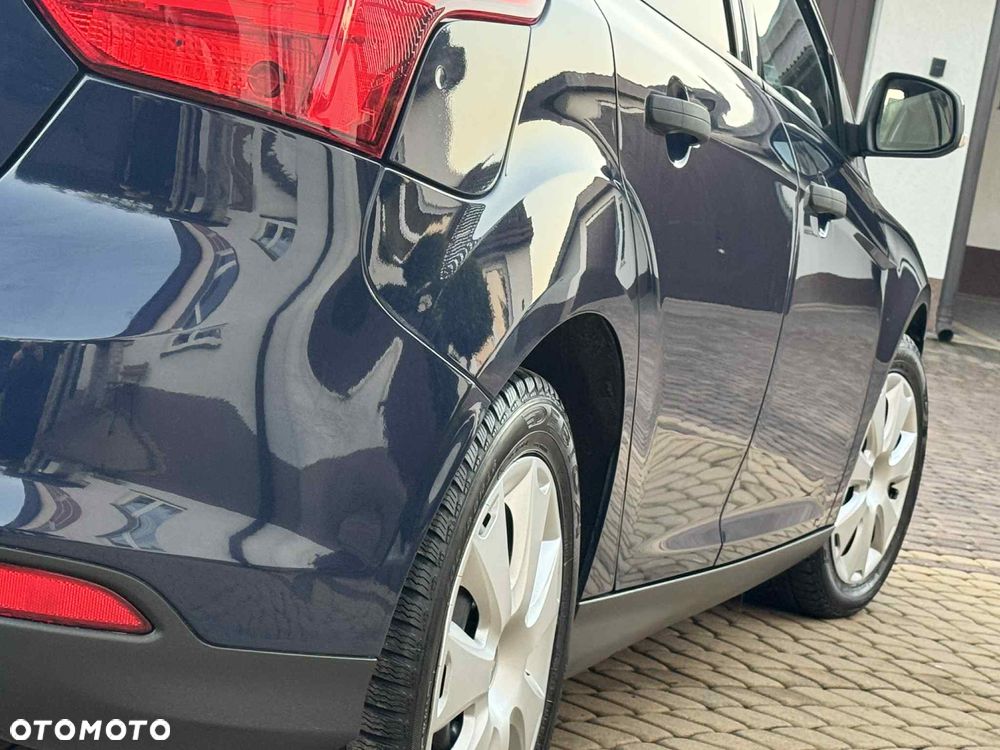 Ford Focus 1.6 Ambiente Start - 29