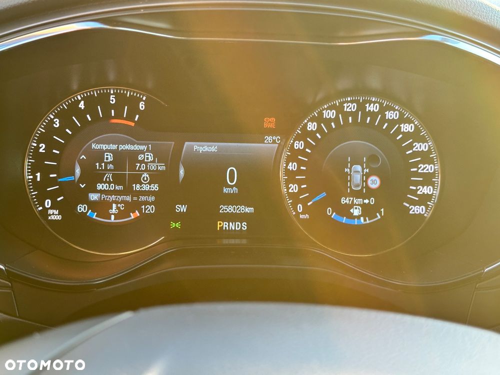 Ford Mondeo 2.0 TDCi Titanium PowerShift - 23