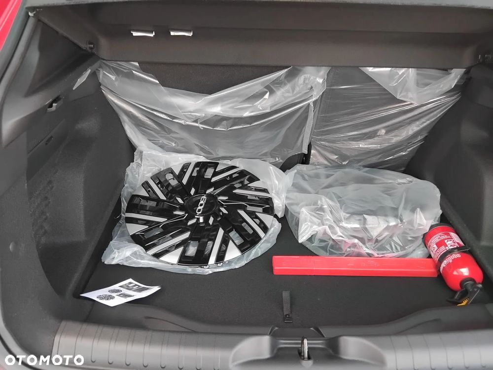 Fiat 600 1.2 Turbo Hybrid eDCT - 6