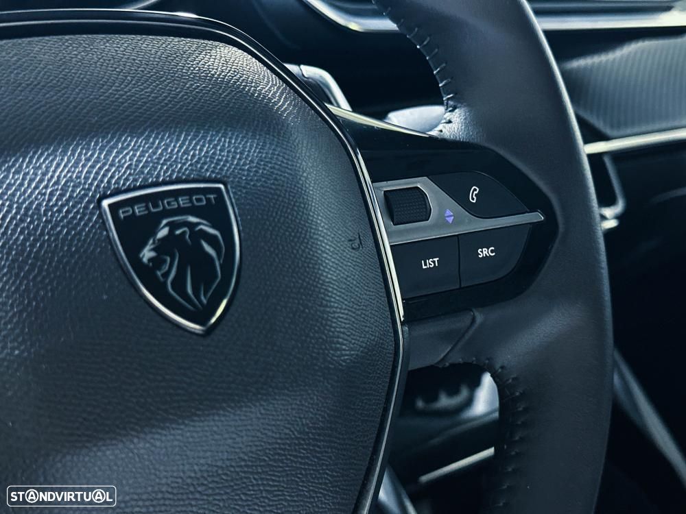 Peugeot 208 1.2 Hybrid Allure e-DCS6 - 41