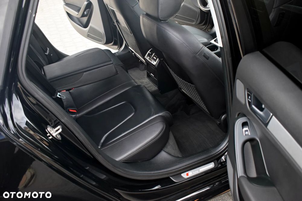 Audi A4 Limousine 2.0 TFSI quattro S tronic S line Sportpaket - 16