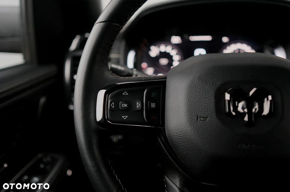 RAM 1500 5.7 Crew Cab Limited - 24