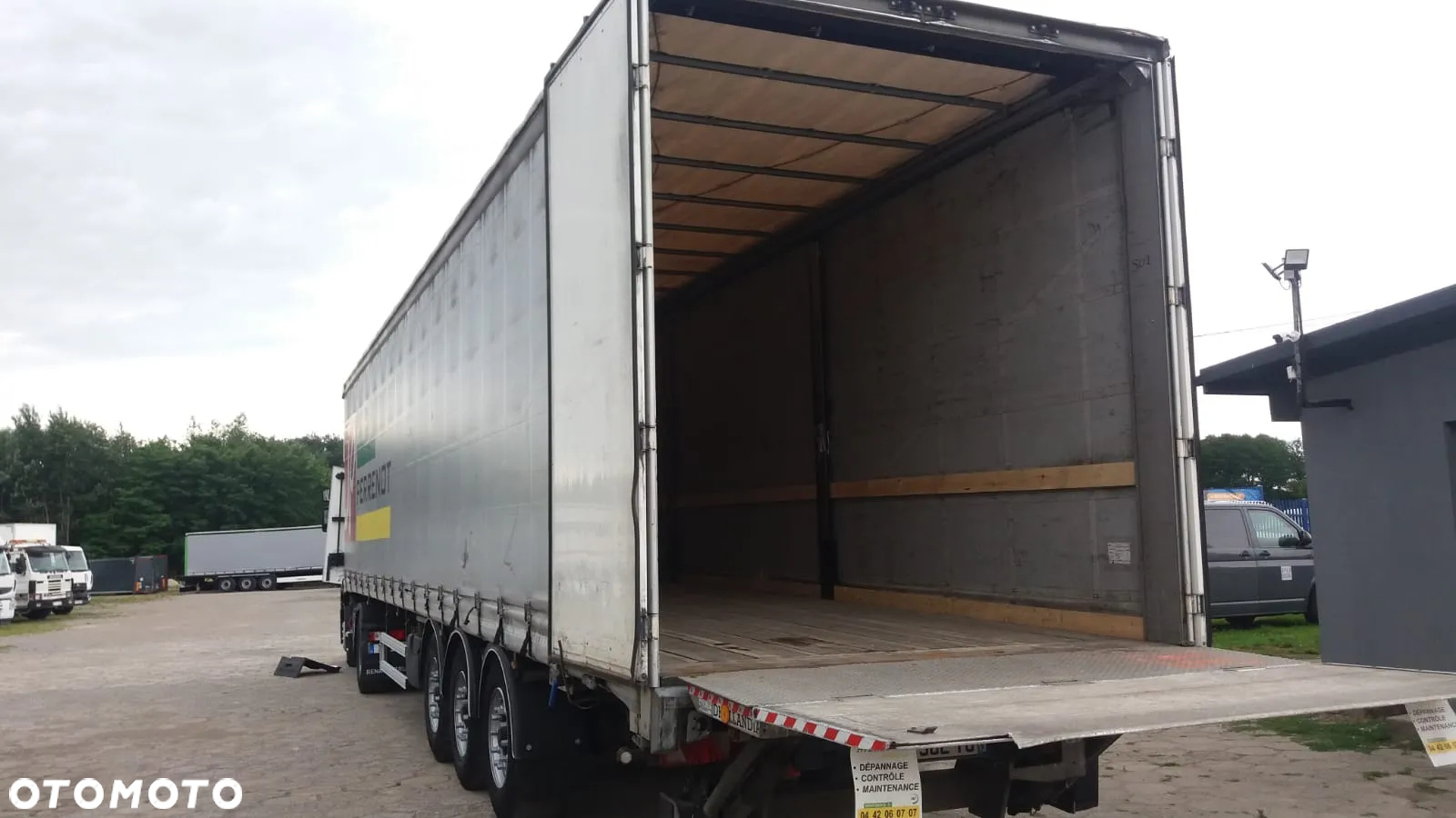 Fruehauf Firanka/ mocna podłoga/ winda / oś podnoszona - 25