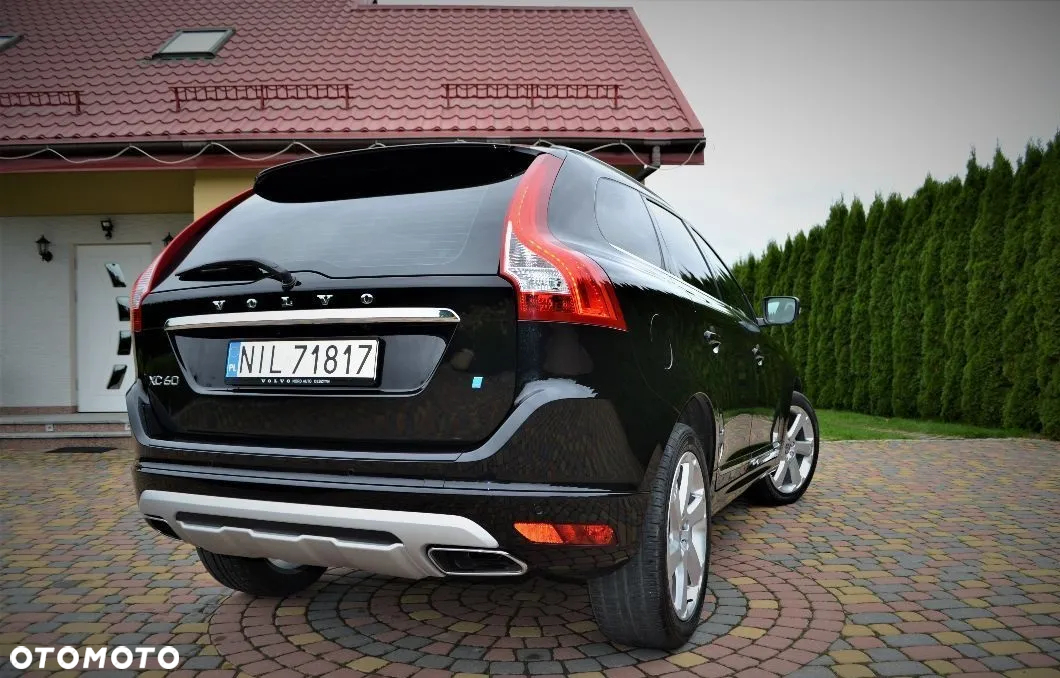 Volvo XC 60 D4 AWD R-Design - 2