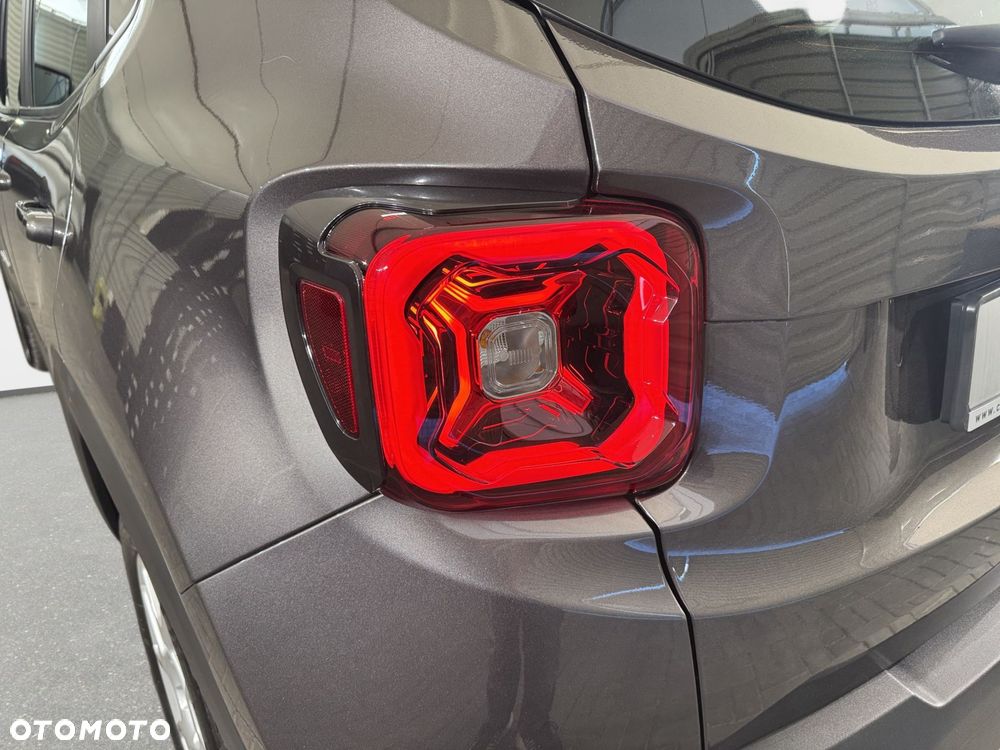 Jeep Renegade - 12