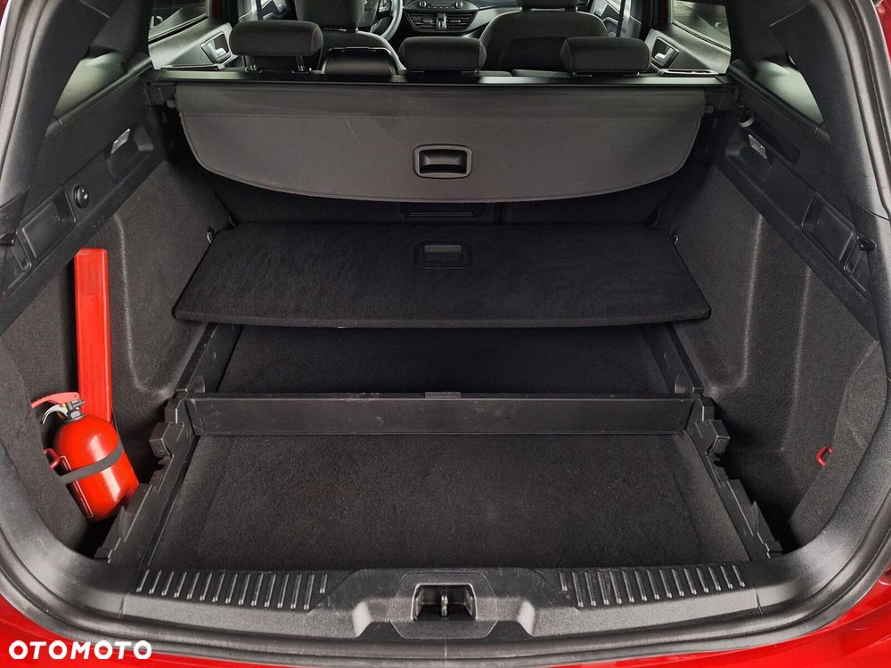 Ford Focus SW 1.5 EcoBoost ST-Line X - 23