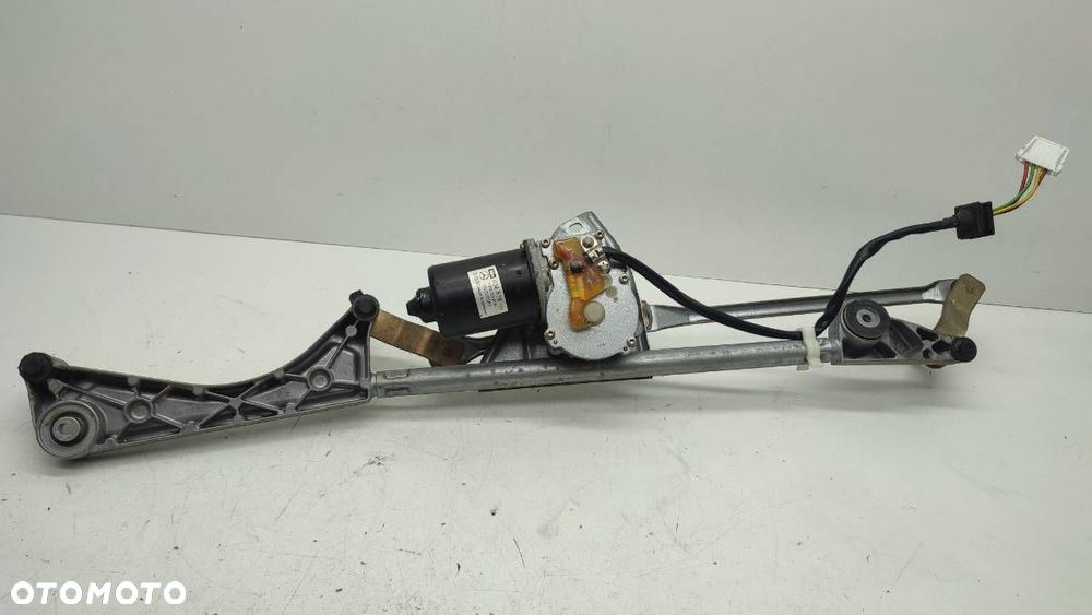 SILNICZEK WYCIERACZEK PRZÓD MERCEDES W203 EUROPA - 2