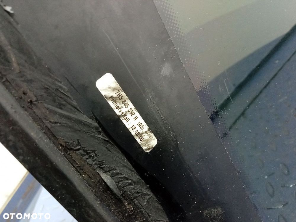 VW TRANSPORTER T5 SZYBA KAROSERYJNA TYŁ PRAWA 06R 7H1845332H - 4