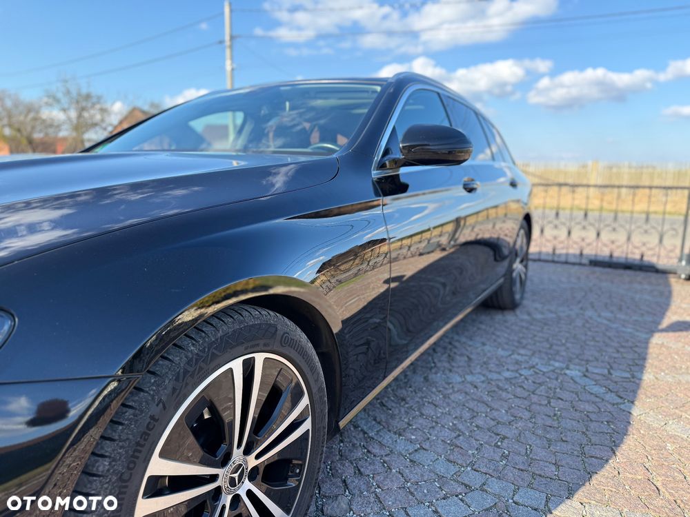 Mercedes-Benz Klasa E 220 d 9G-TRONIC Avantgarde - 4