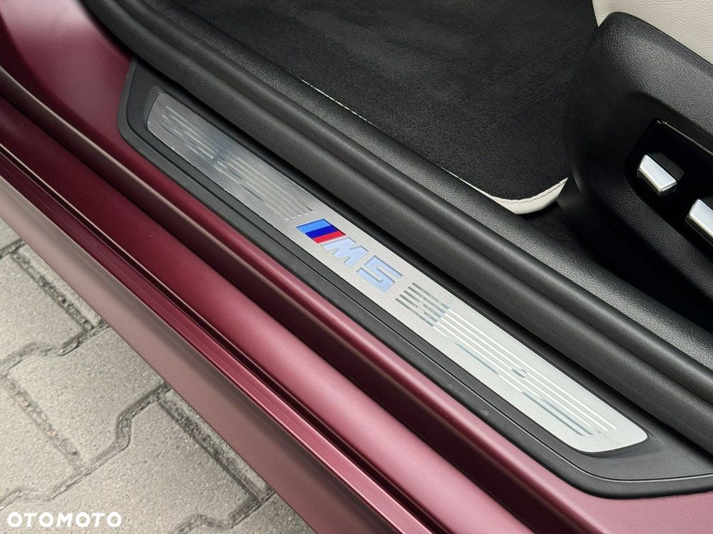 BMW M5 Standard - 11