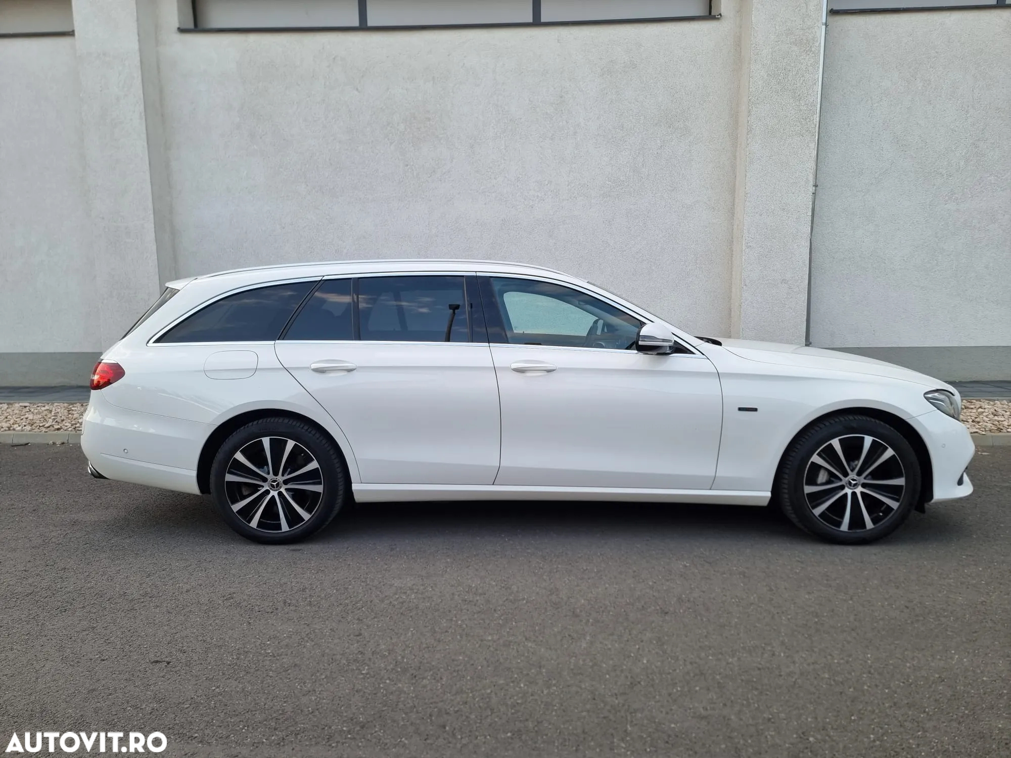 Mercedes-Benz E 300 de T 9G-TRONIC Avantgarde - 13