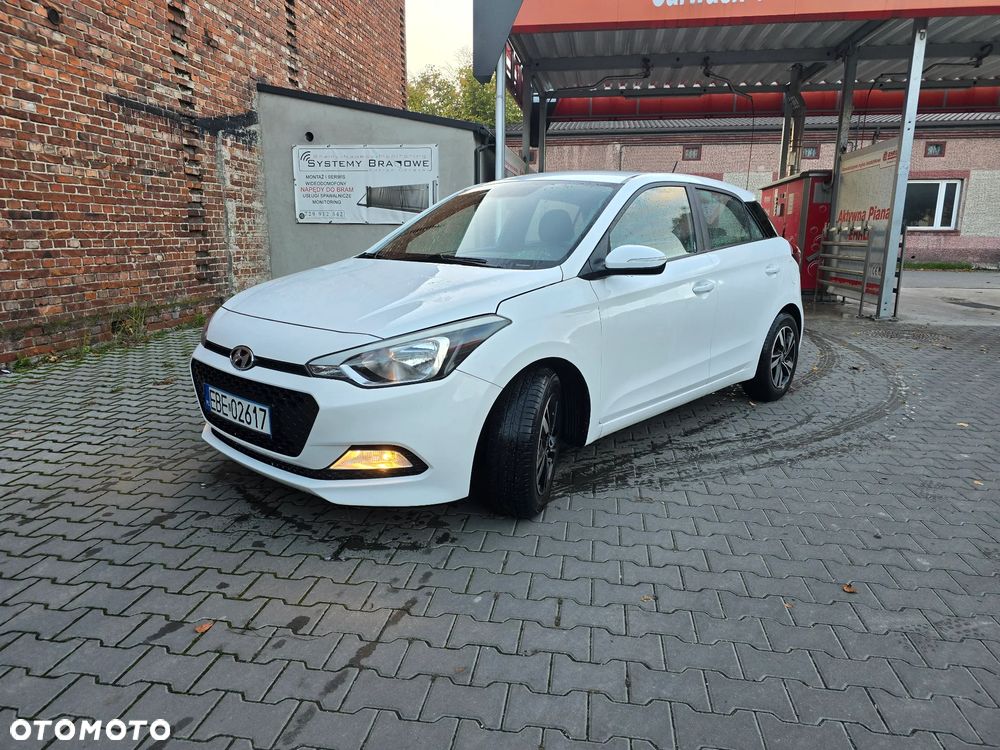 Hyundai I20 2017 photo 3