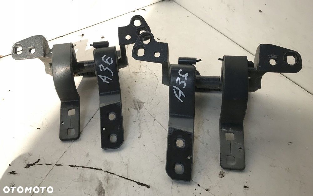 ZAWIASY KLAPY BAGAŻNIKA KOMPLET TITANGRAU BMW E61 - 1