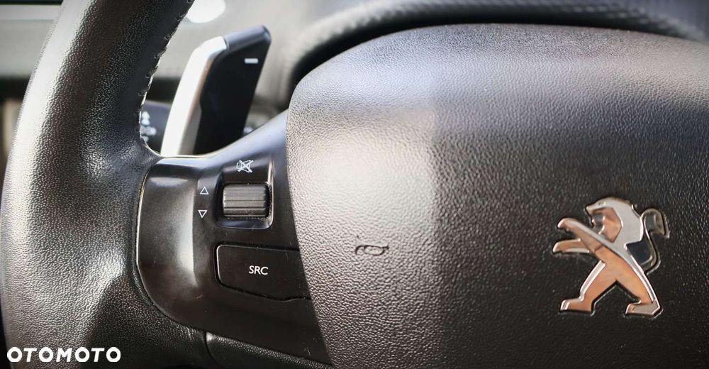 Peugeot 2008 - 14