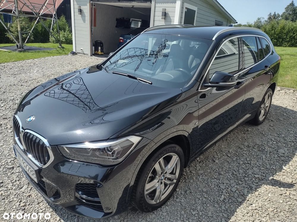 BMW iX1 - 8