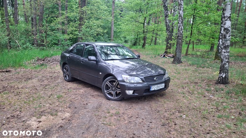 Lexus IS 200 Classic - 1