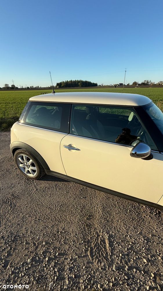 MINI ONE Standard - 8
