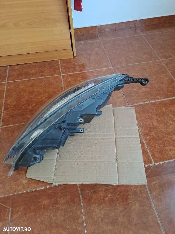 Far dreapta Opel Astra J Facelift original Europa cod 13371596 - 7