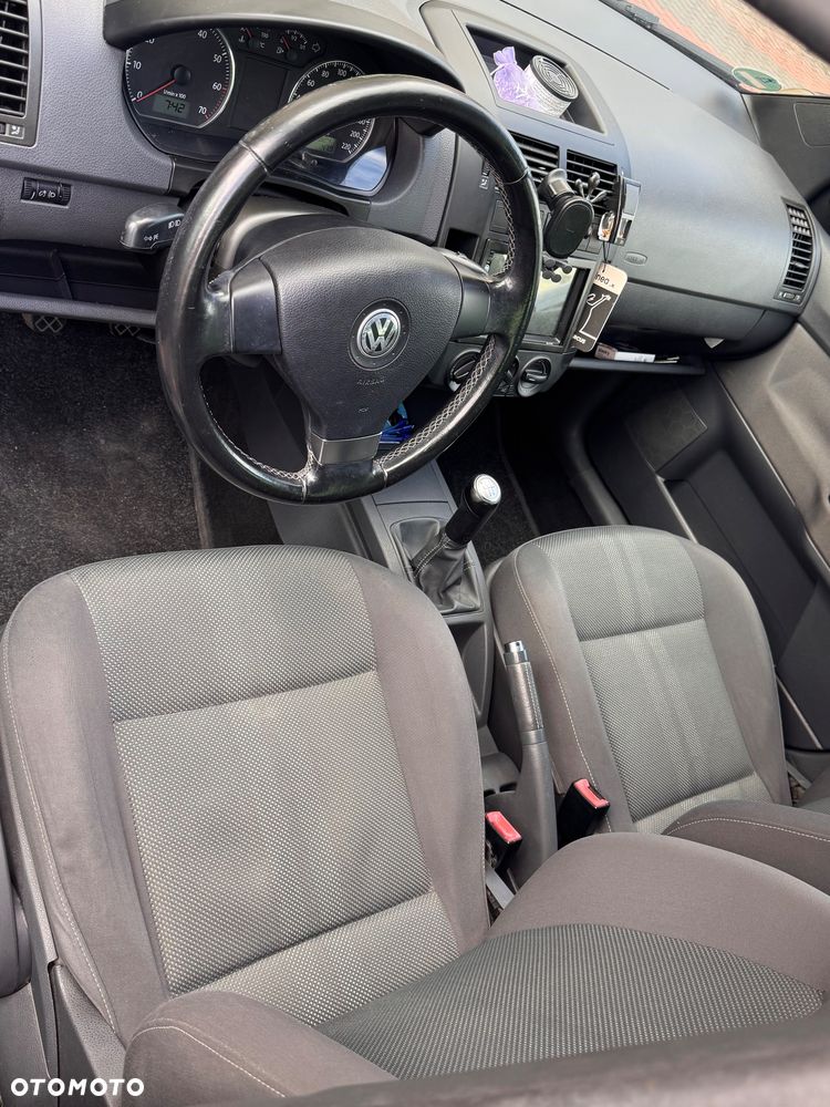 Volkswagen Polo - 8