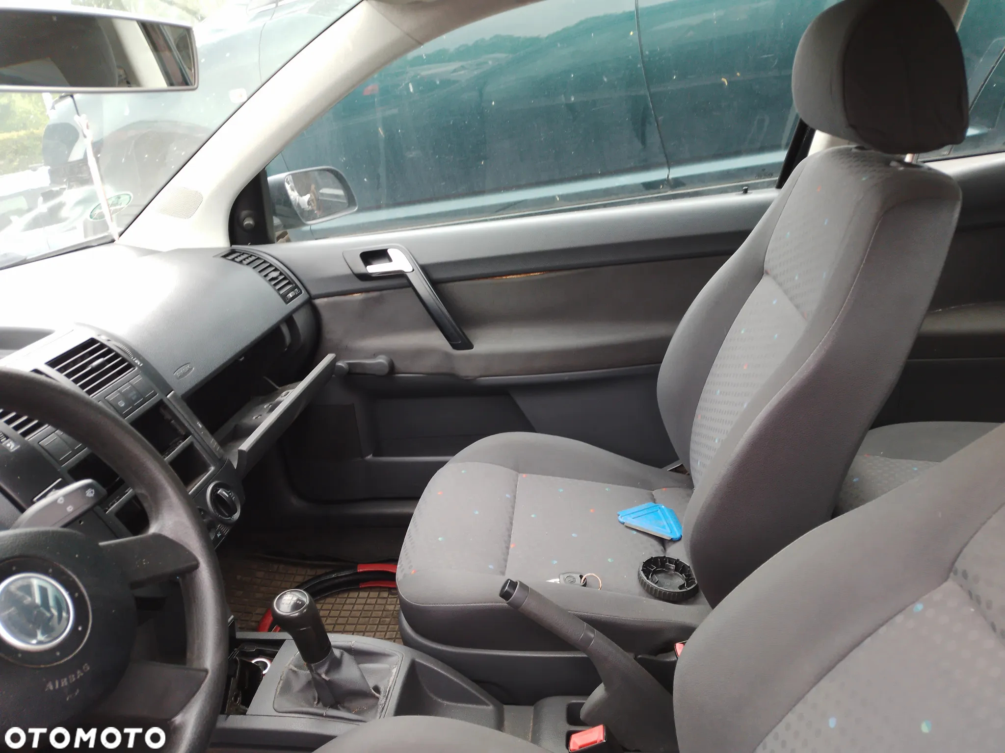 VW POLO 9N 01-05 1.2  LAMPA PRZÓD LC9Z - 23