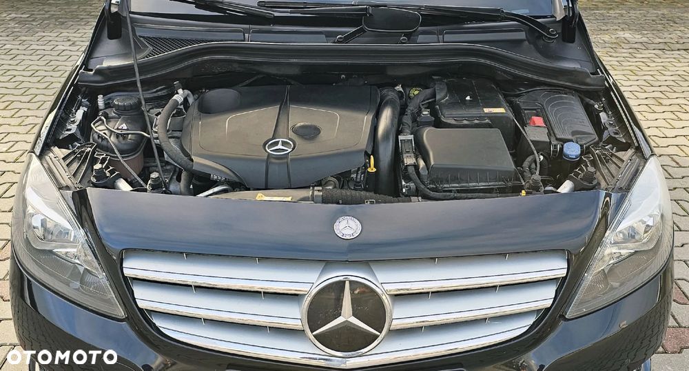 Mercedes-Benz Klasa B 180 d BlueEFFICIENCY Edition Style - 34
