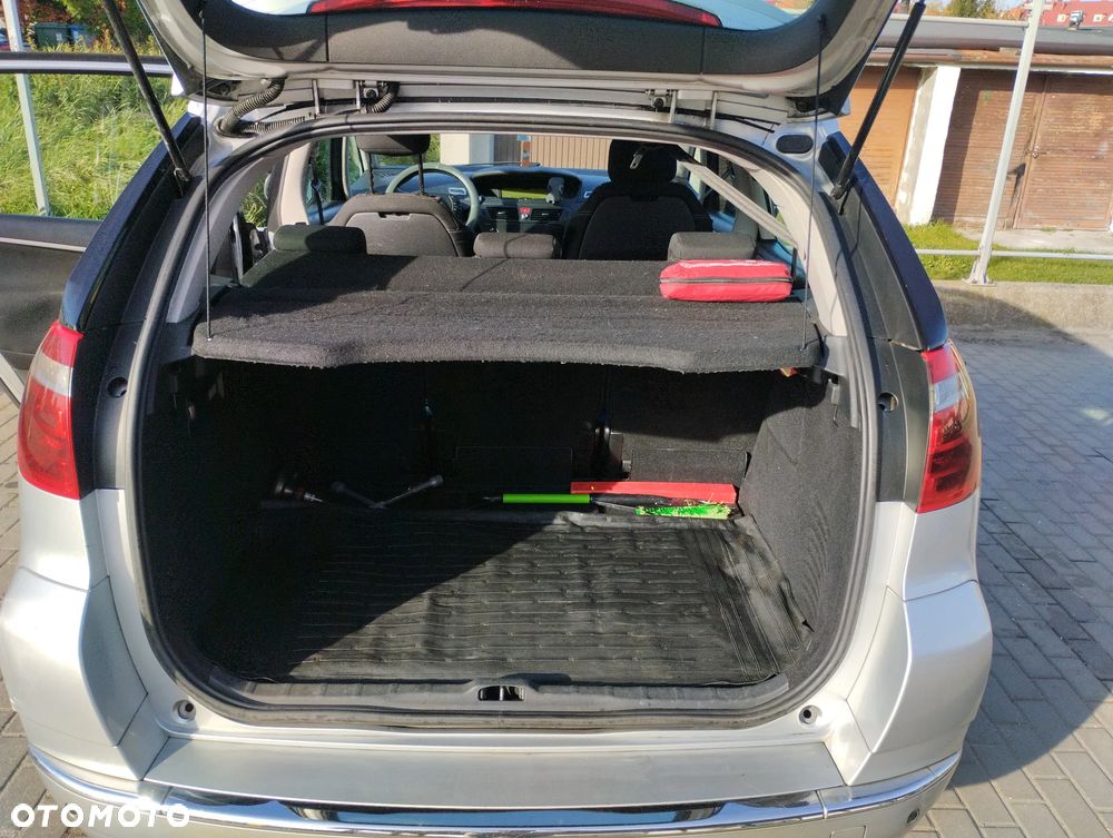 Citroën C4 Picasso - 21