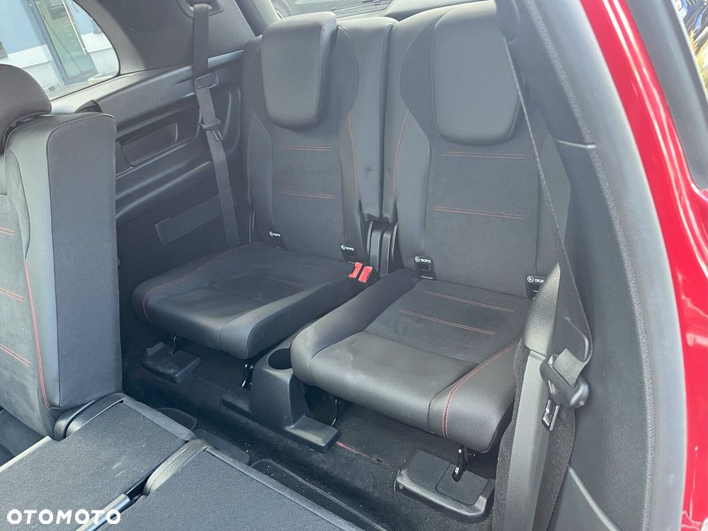 Mercedes-Benz GLB - 22