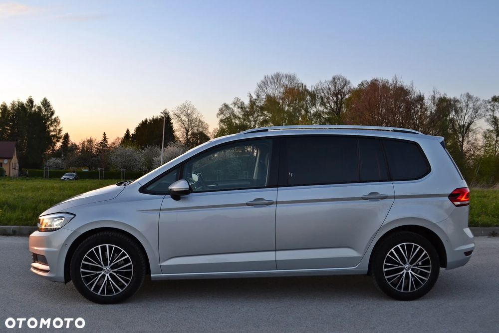 Volkswagen Touran - 7