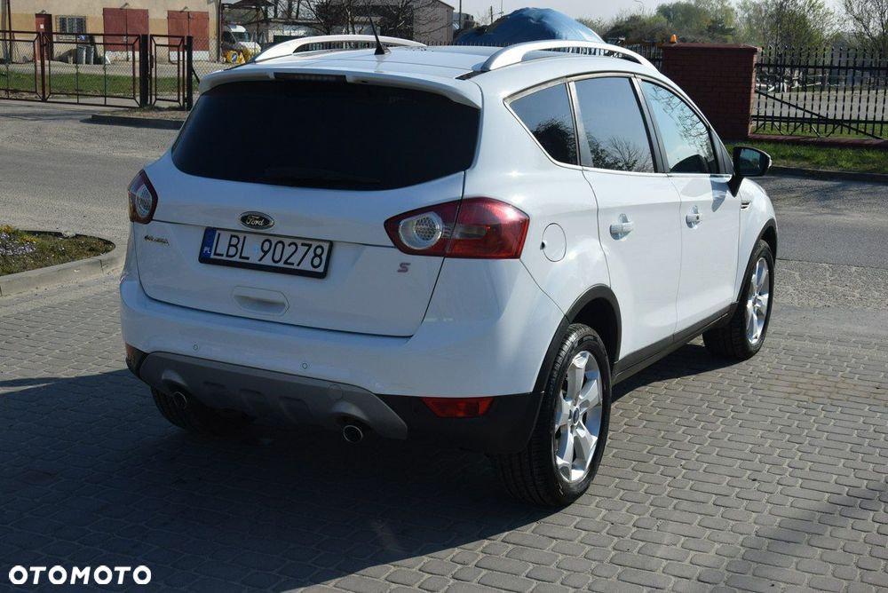 Ford Kuga 2.0 TDCi 4x4 Titanium - 12