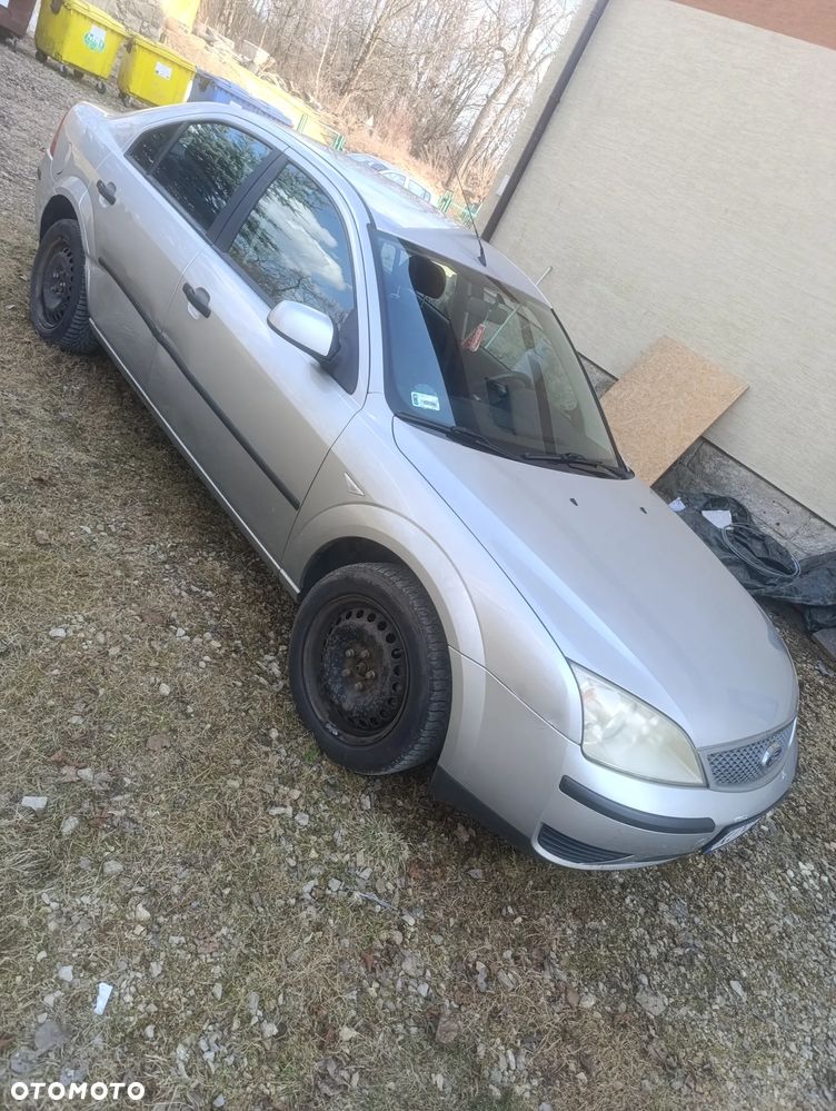 Ford Mondeo 1.8 Ambiente - 1