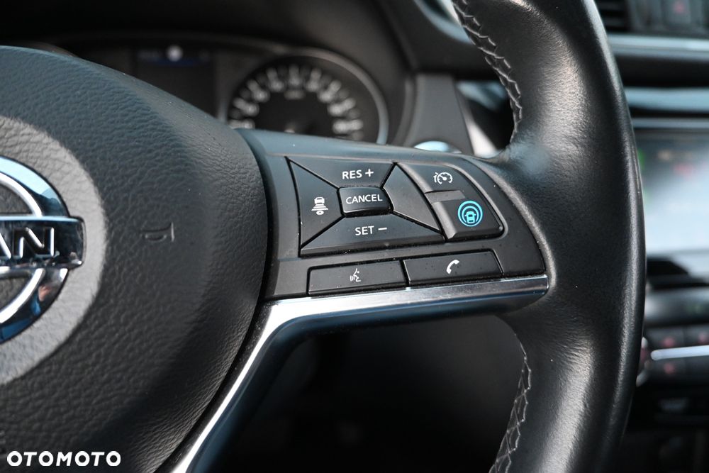 Nissan Qashqai 1.7 dCi 4x4 Tekna+ Xtronic - 30