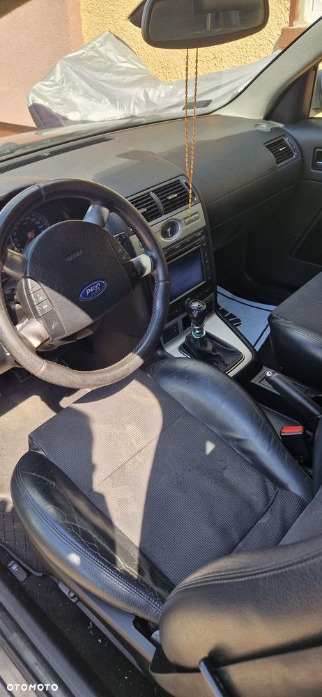 Ford Mondeo 2.2 TDCi Viva X - 4