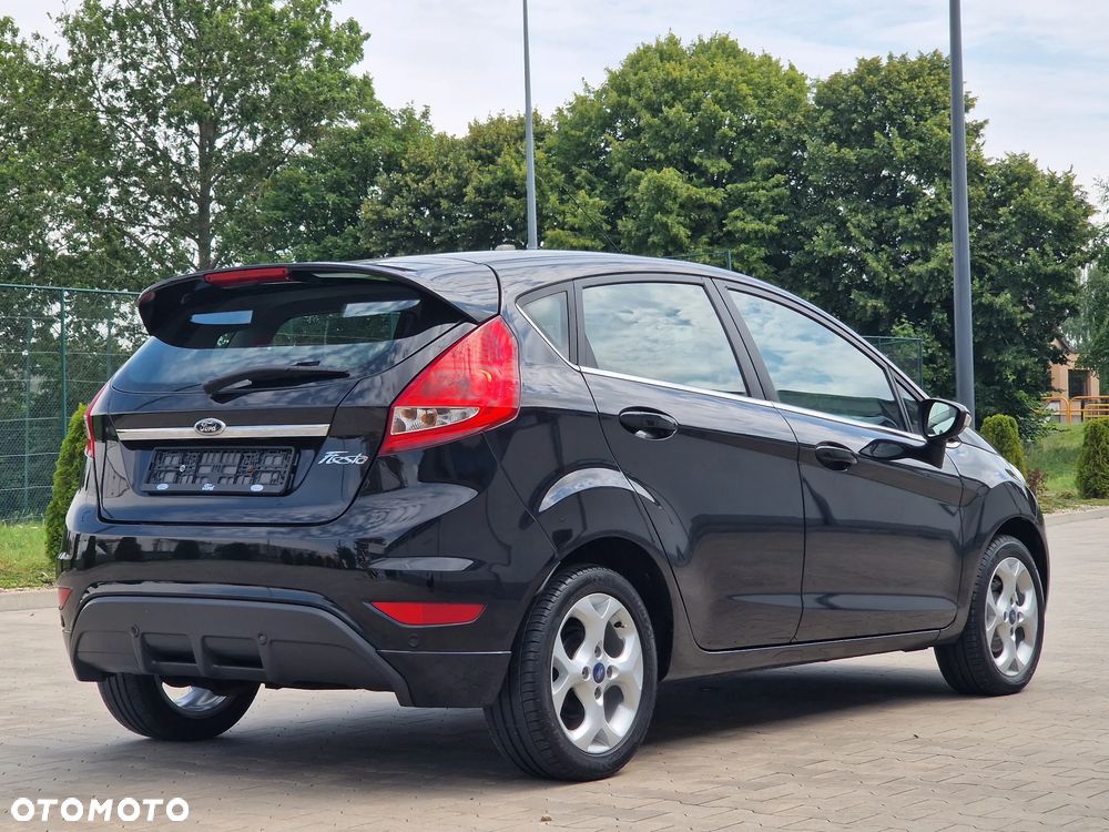 Ford Fiesta 1.25 Titanium - 10