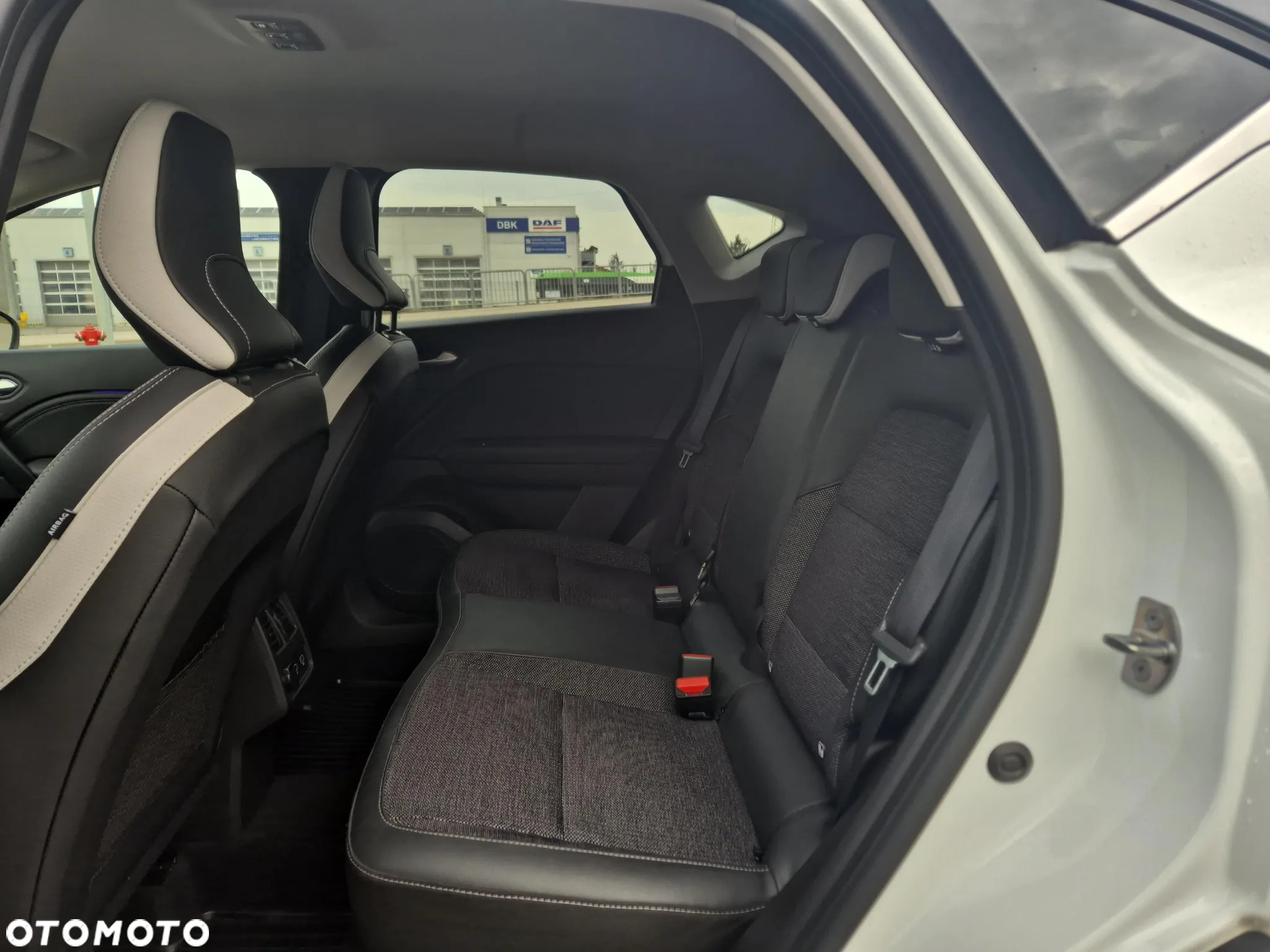Renault Captur - 16