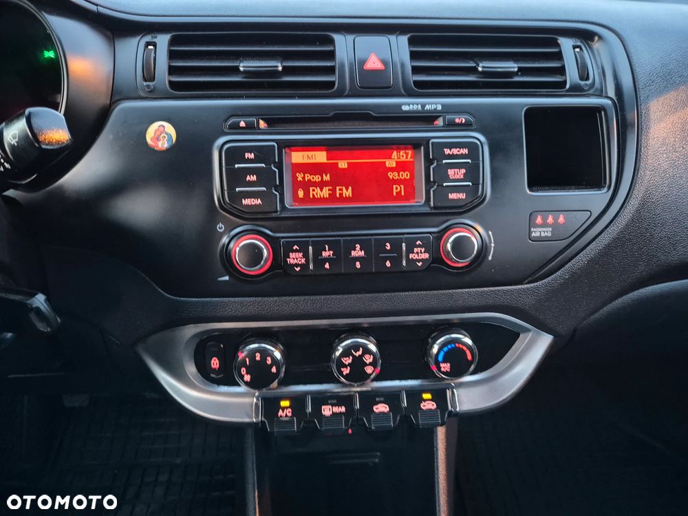 Kia Rio 1.2 M - 20