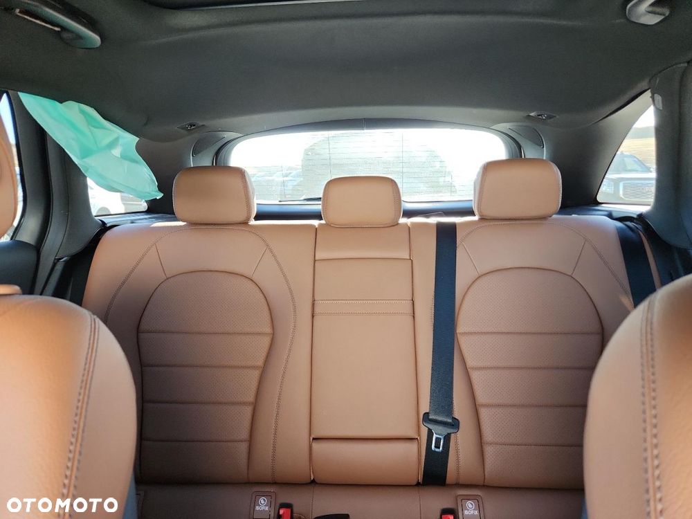 Mercedes-Benz GLC - 10