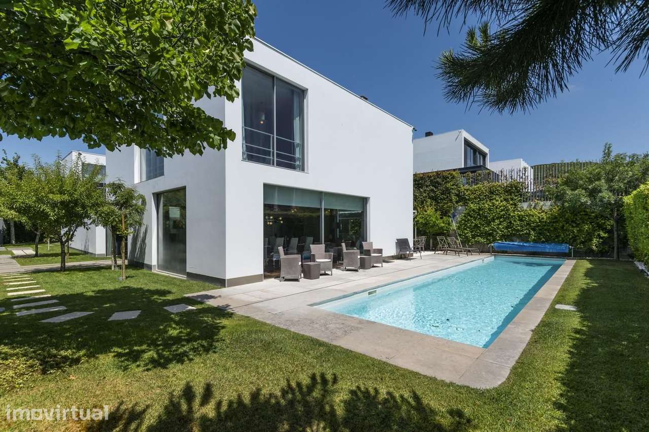 Moradia T5 + 1 com piscina, Carnaxide, Oeiras - Grande imagem: 5/60