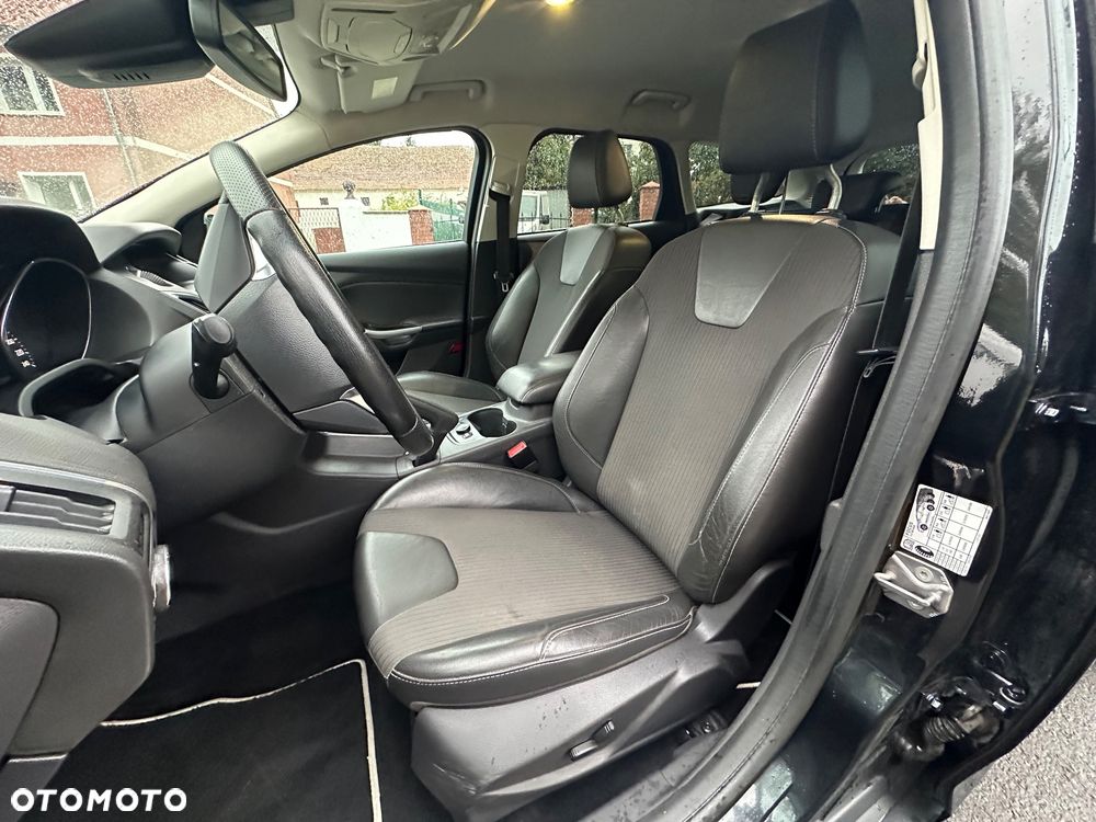 Ford Focus 1.6 EcoBoost Titanium - 13