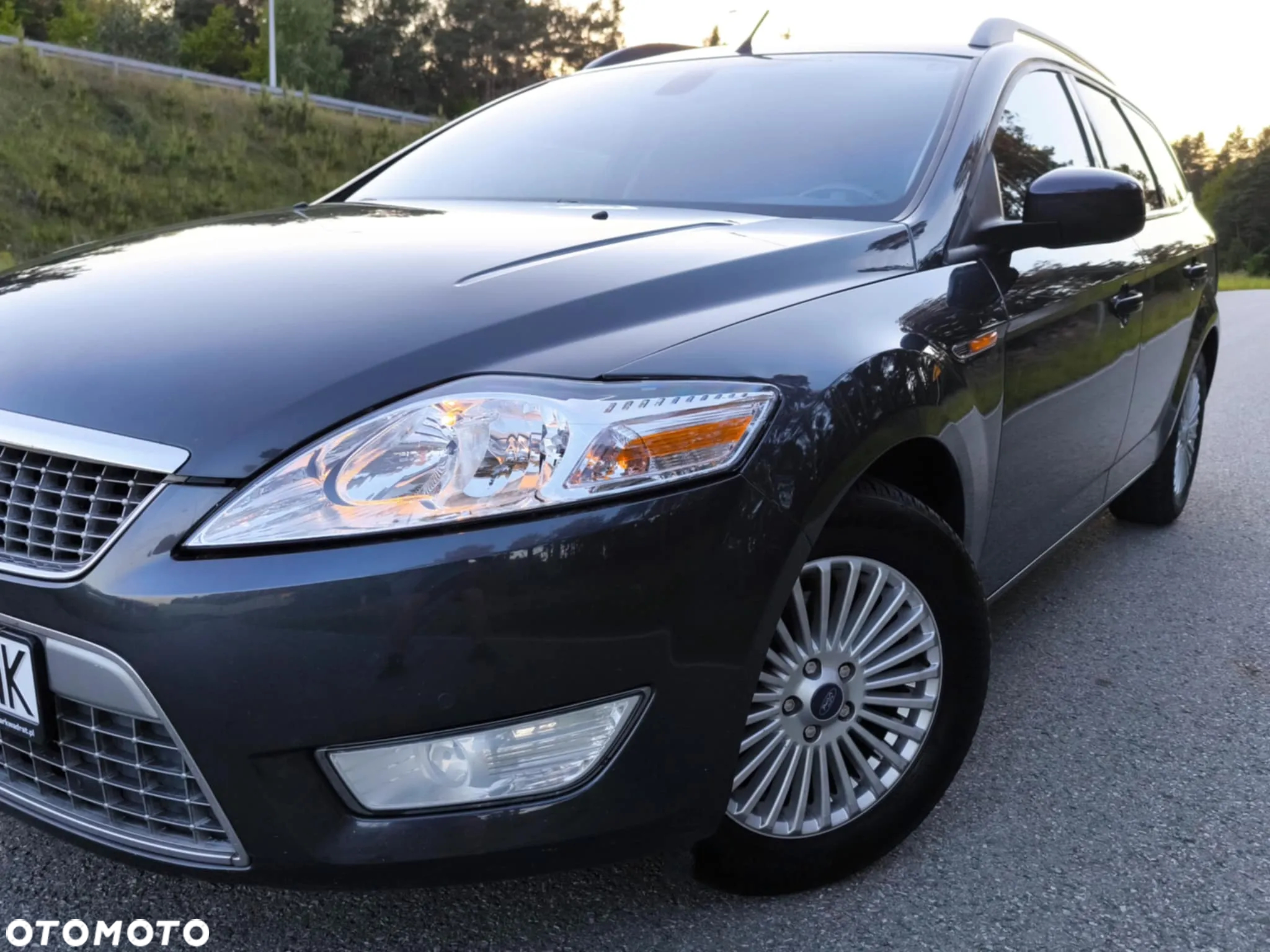 Ford Mondeo 2.0 FF Ghia - 10