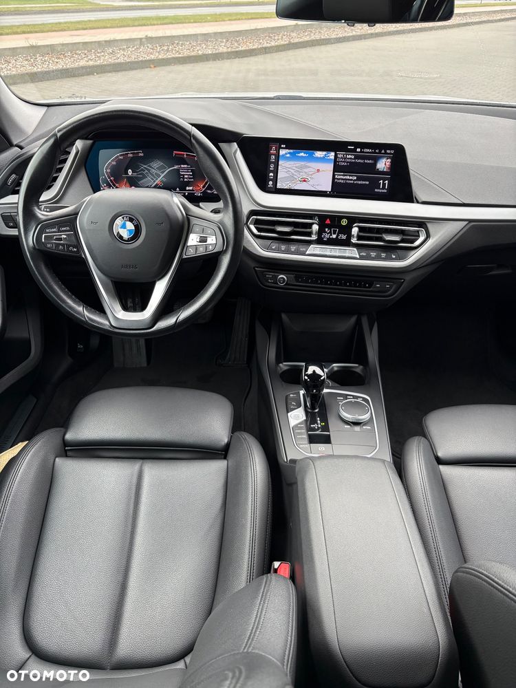 BMW Seria 2 218i - 16