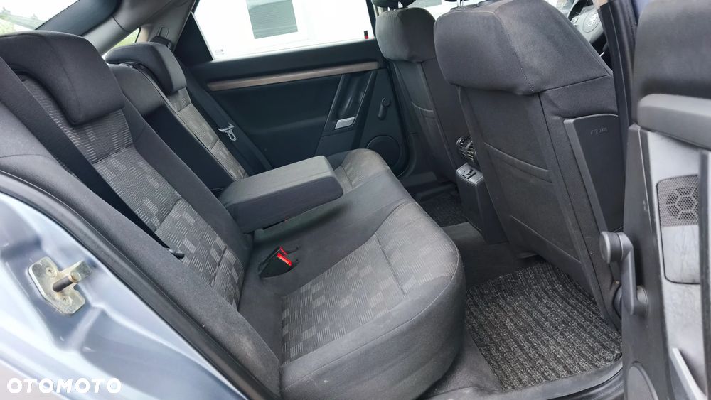 Opel Vectra 1.9 CDTI - 29