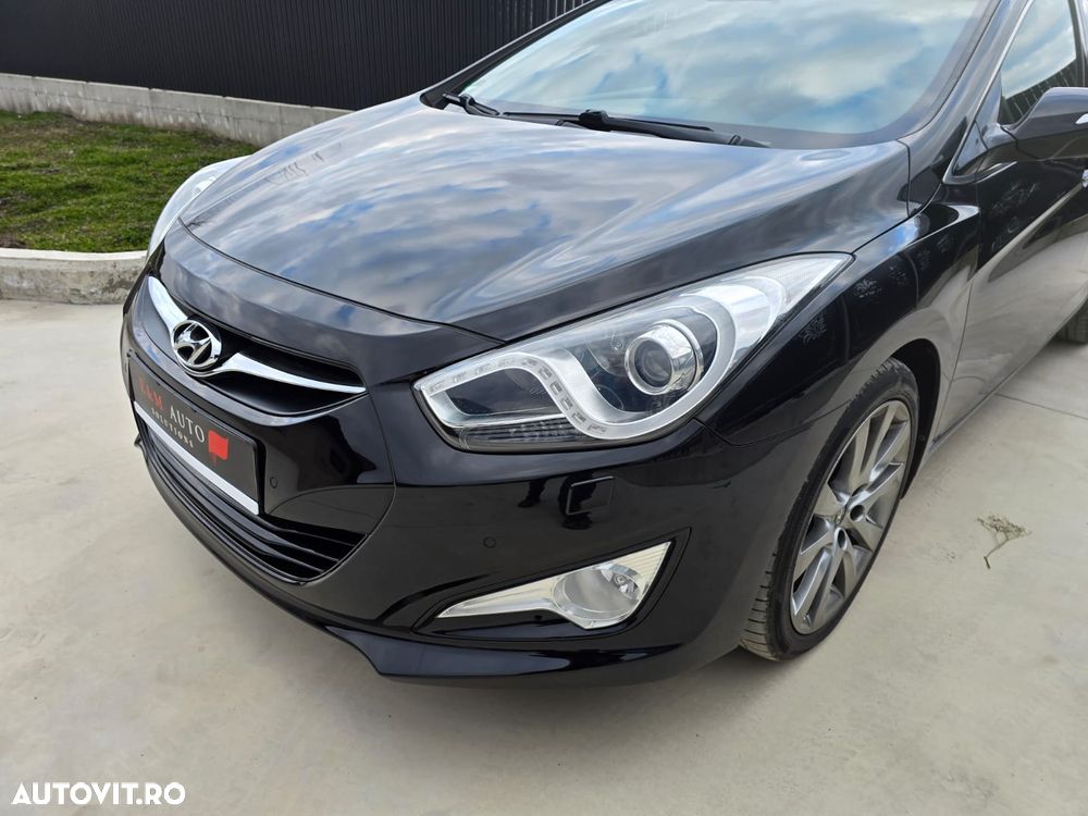 Hyundai i40 i40cw 1.7 CRDi Fifa World Cup Edition - 39