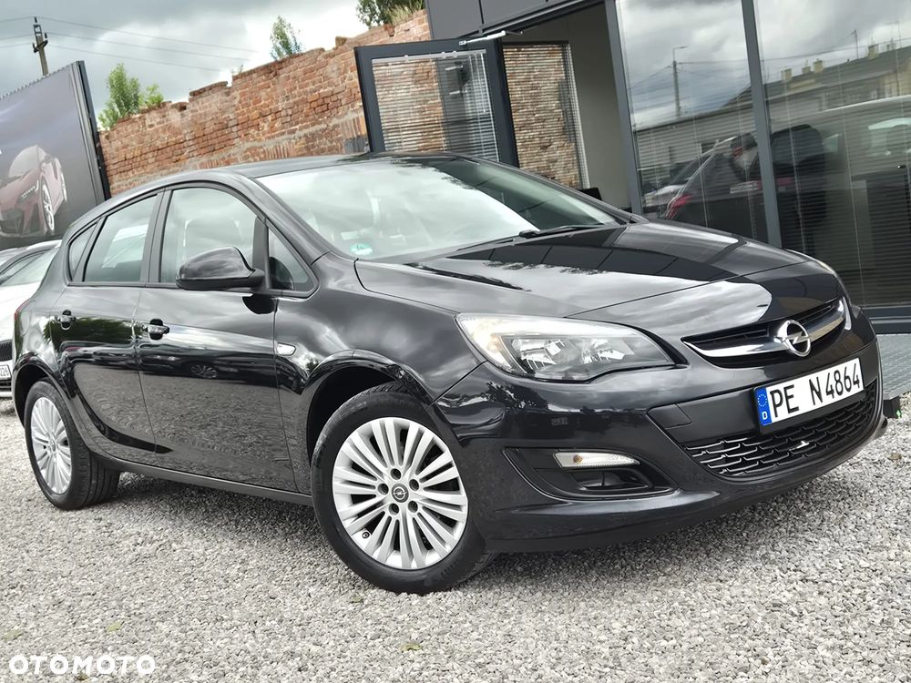 Opel Astra 1.6 CDTI Essentia - 17