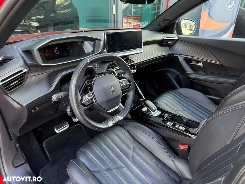 Peugeot 2008 PureTech 155 EAT8 GT - 15