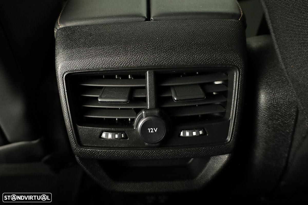 Peugeot 3008 1.2 PureTech GT EAT8 - 24