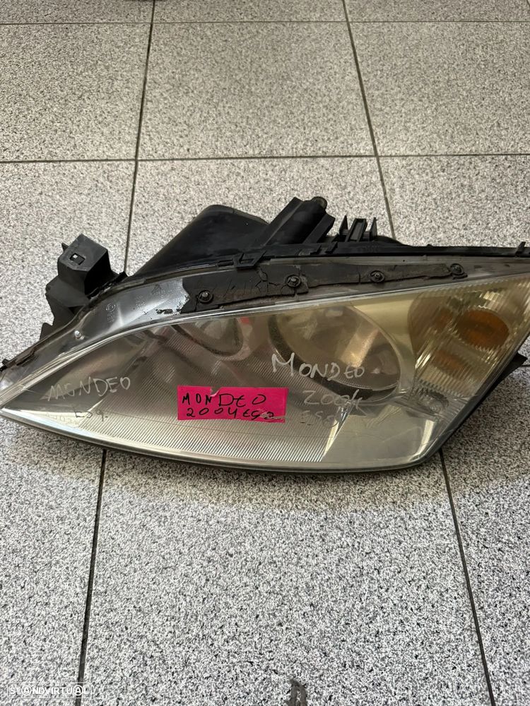 Farol ford mondeo esquerdo - 1