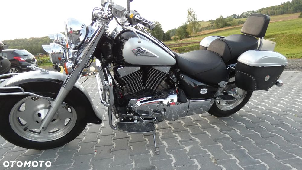 Suzuki Intruder - 6
