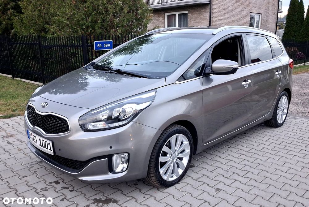 Kia Carens