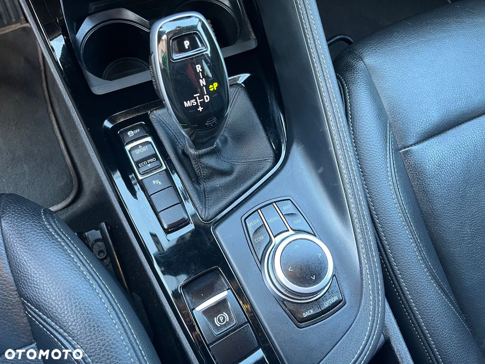 BMW X2 sDrive18d Advantage - 14